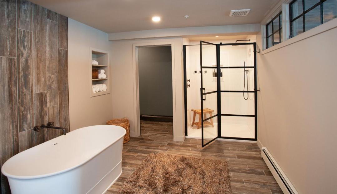 Photo of Bathroom in East Hillside