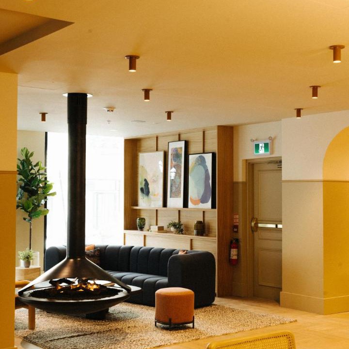 Photo of Livingroom in Financial District