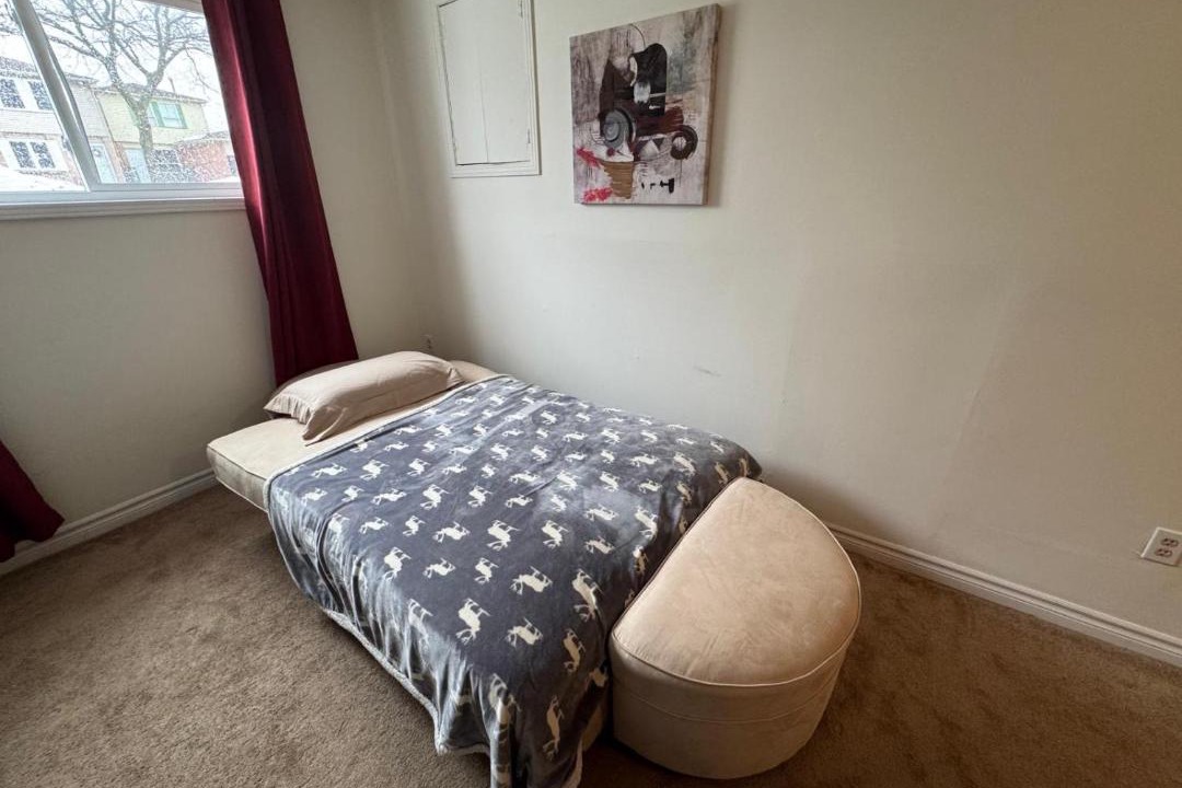 Photo of Bedroom in Lakeview
