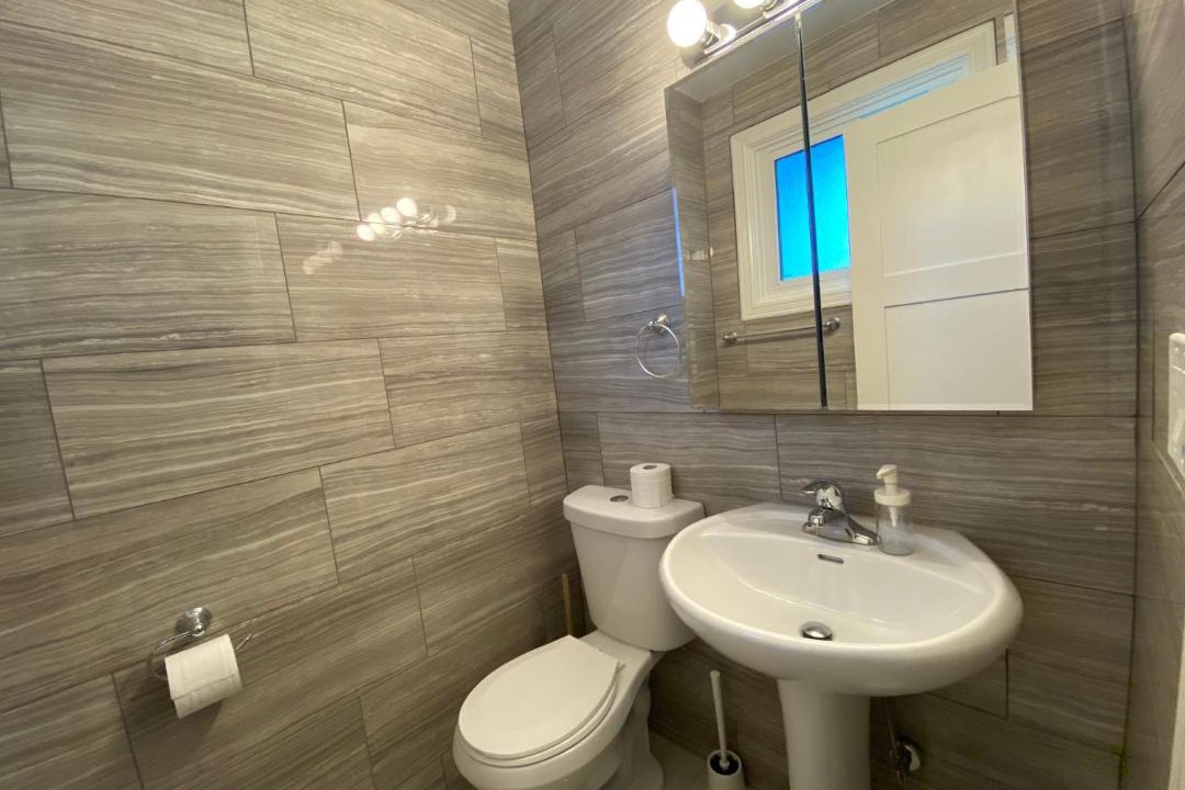 Photo of Bathroom in Newtonbrook