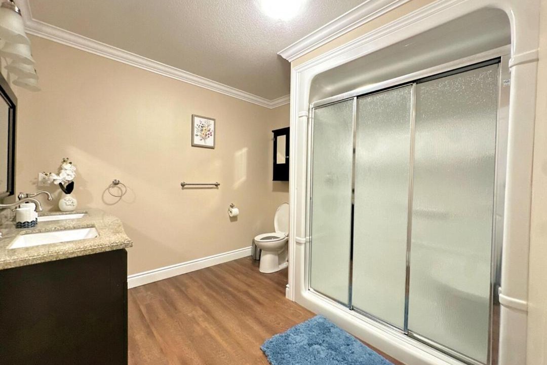 Photo of Bathroom in Grand Bend