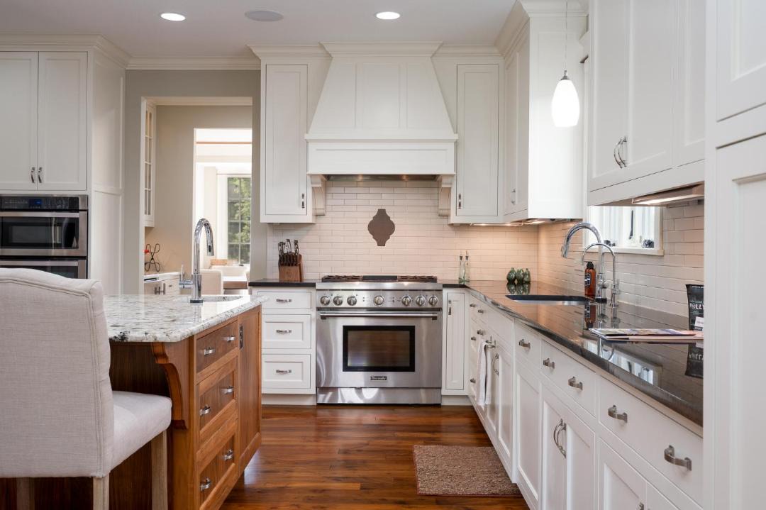 Photo of Kitchen in Cedar-Isles-Dean