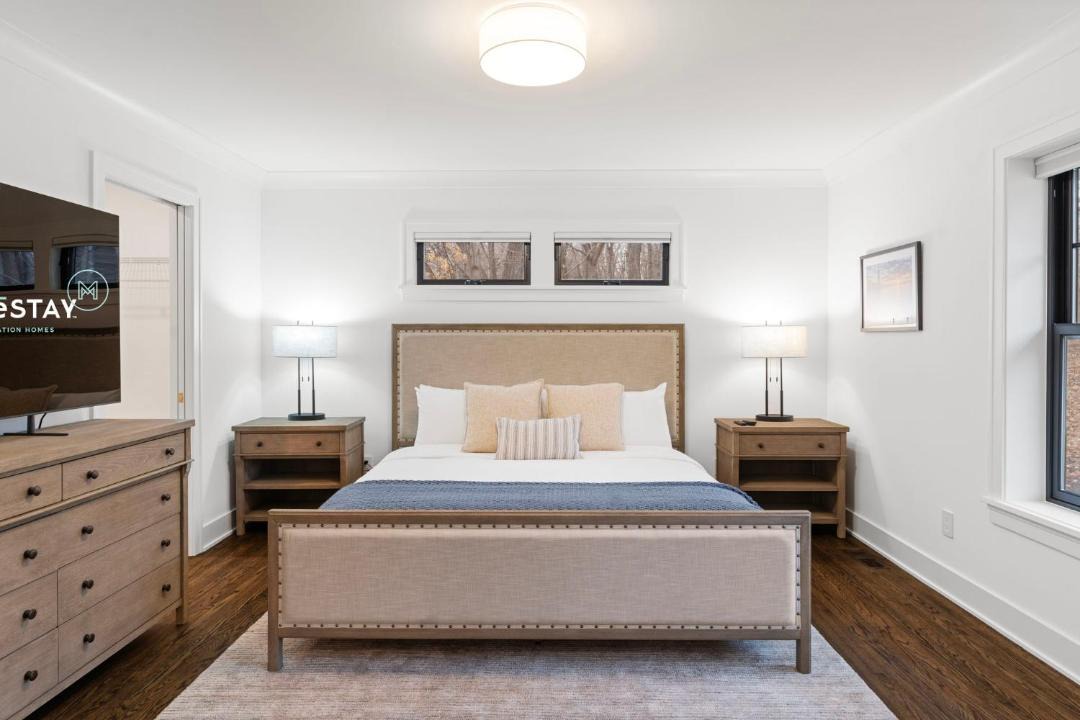 Photo of Bedroom in Wayzata