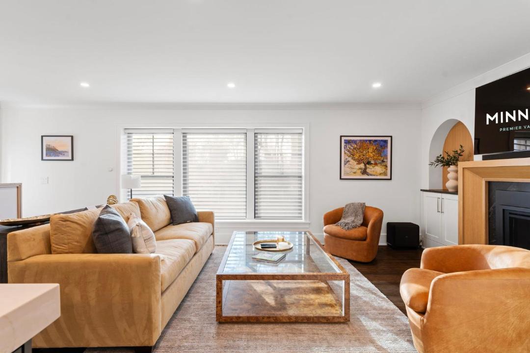 Photo of Livingroom in Wayzata