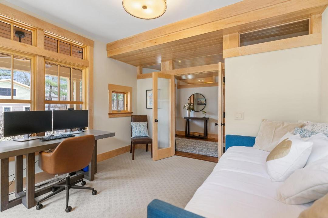 Photo of Bedroom in Shoreview