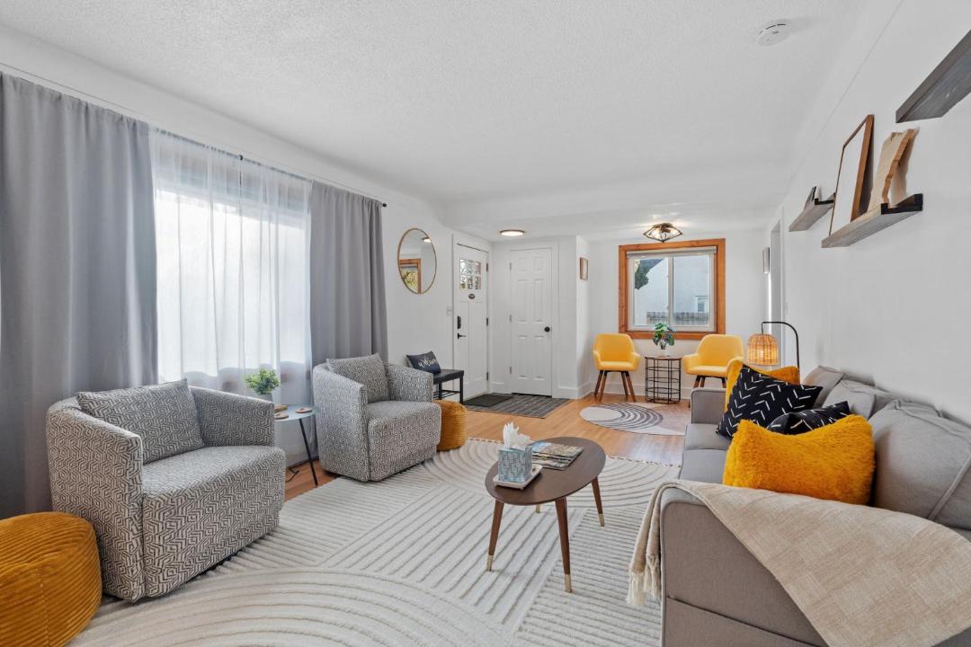 Photo of Livingroom in Richfield