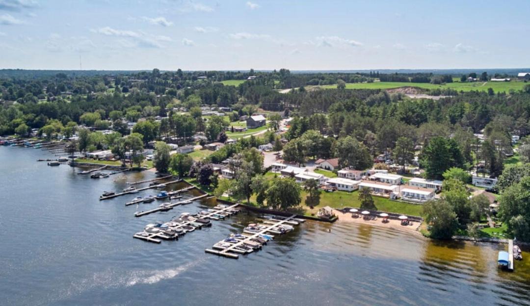 Photo of Others in Bobcaygeon