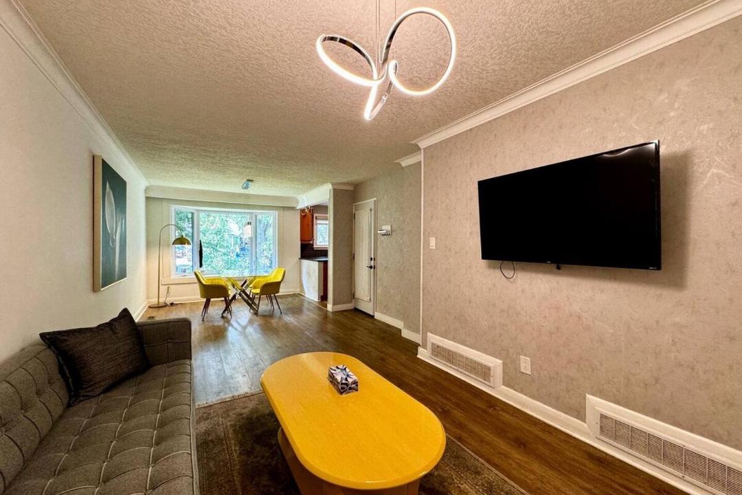 Photo of Livingroom in Richmond Hill