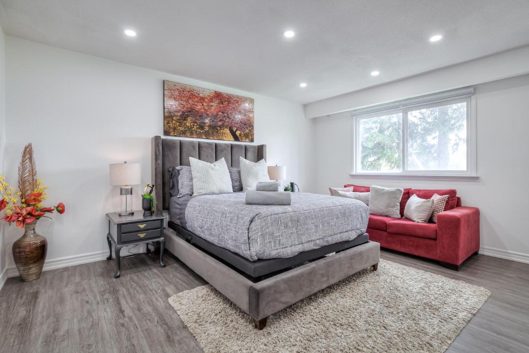 Photo of Bedroom in Richmond Hill
