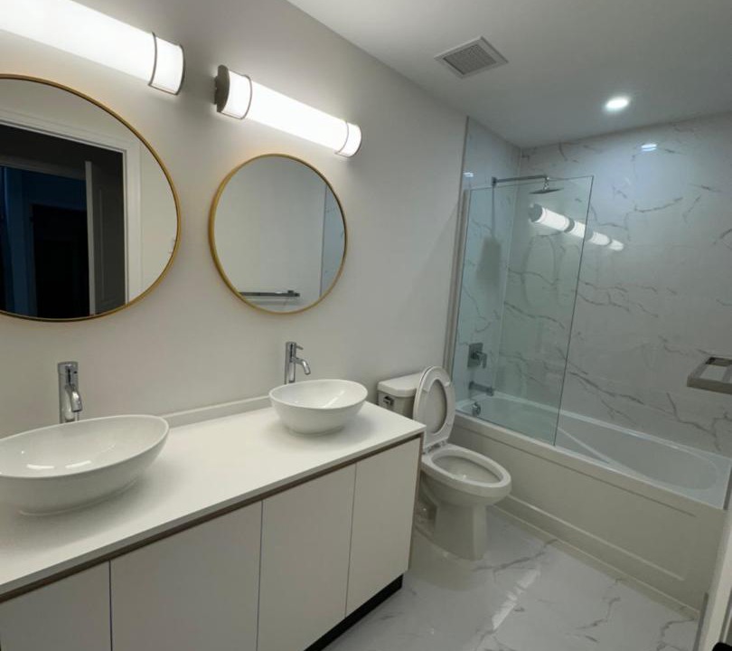Photo of Bathroom in LaSalle