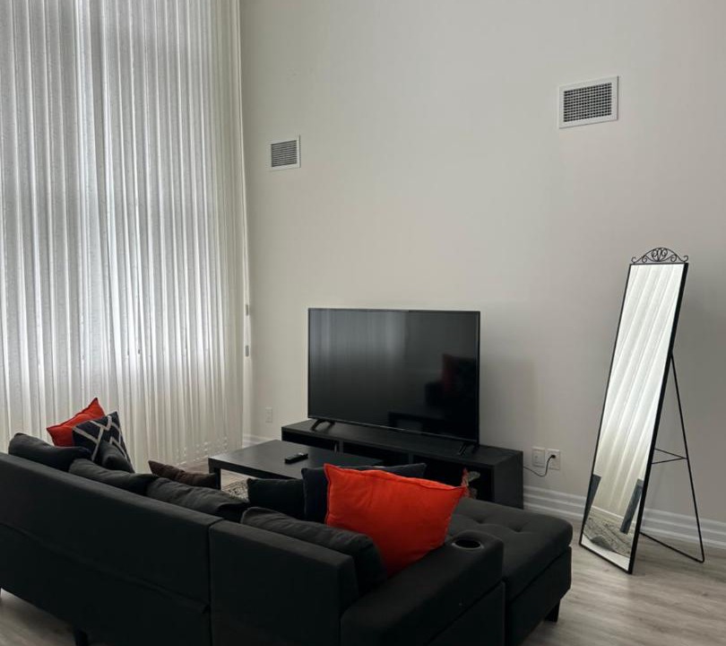 Photo of Livingroom in LaSalle