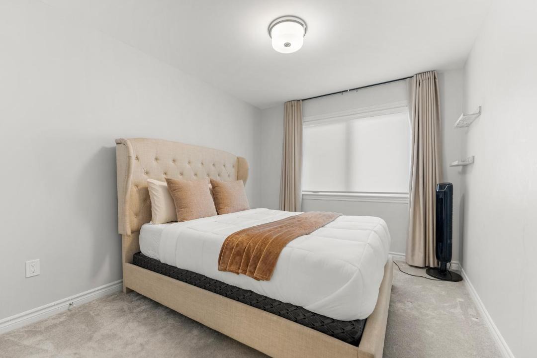 Photo of Bedroom in Ottawa Division