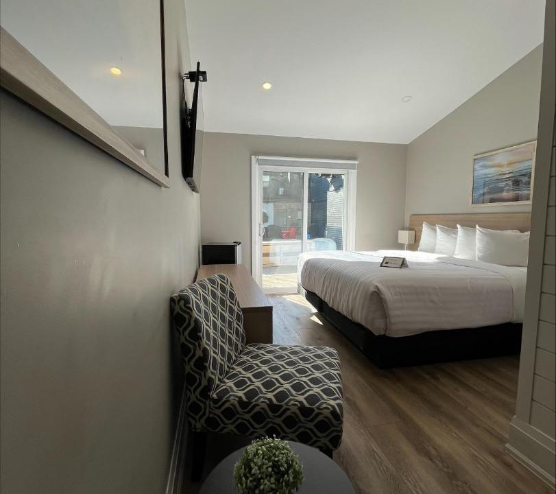 Photo of Bedroom in Grand Bend