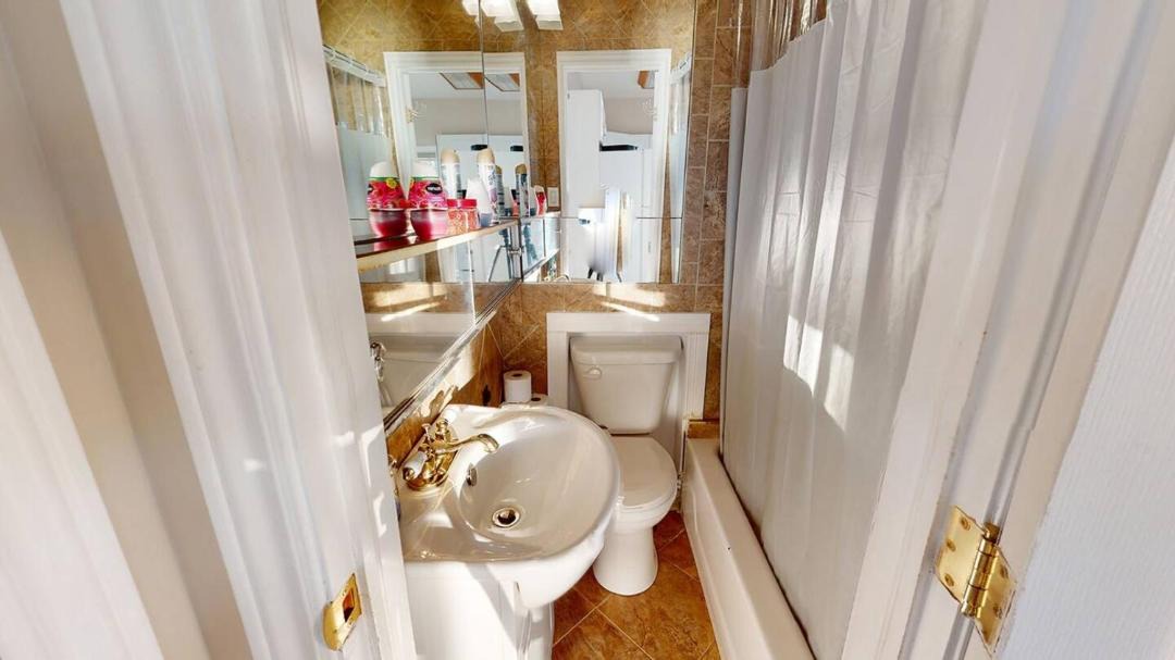 Photo of Bathroom in Wollaston