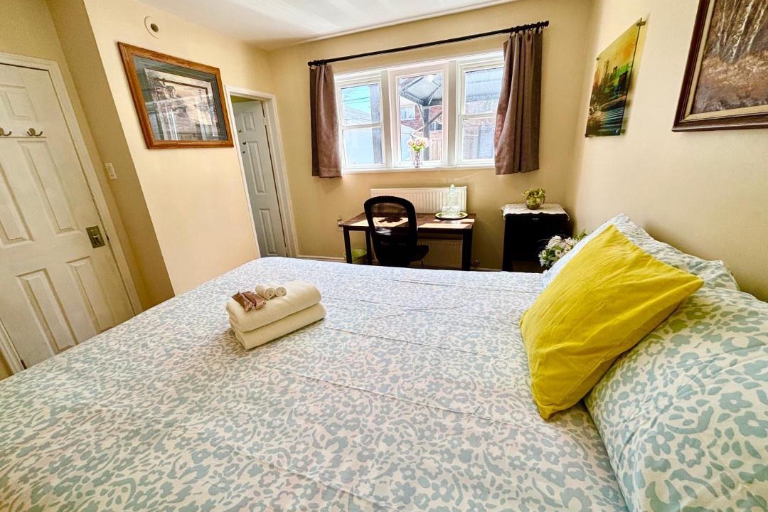 Photo of Bedroom in Sullivan