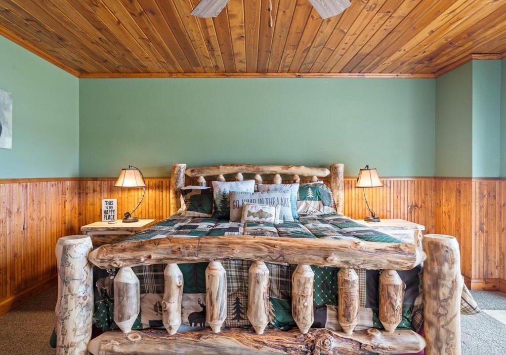 Photo of Bedroom in Crosslake