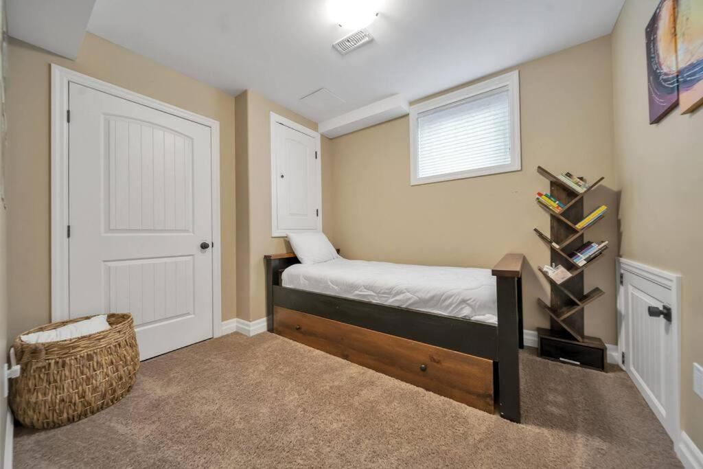 Photo of Bedroom in Quinte West
