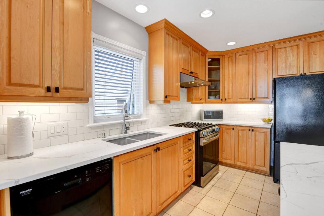 Photo of Kitchen in Bridlewood - Emerald Meadows