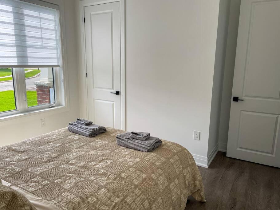 Photo of Bedroom in Bracebridge