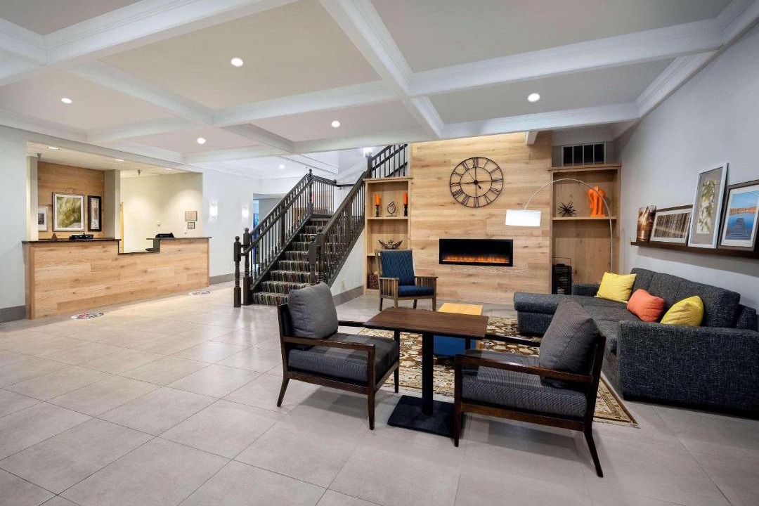 Photo of Livingroom in Albertville