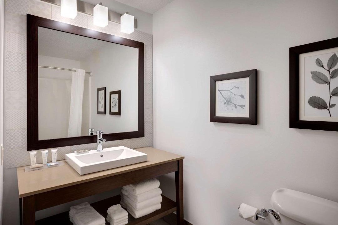 Photo of Bathroom in Albertville