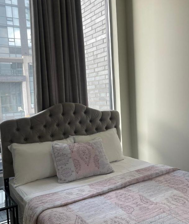 Photo of Bedroom in Hurontario