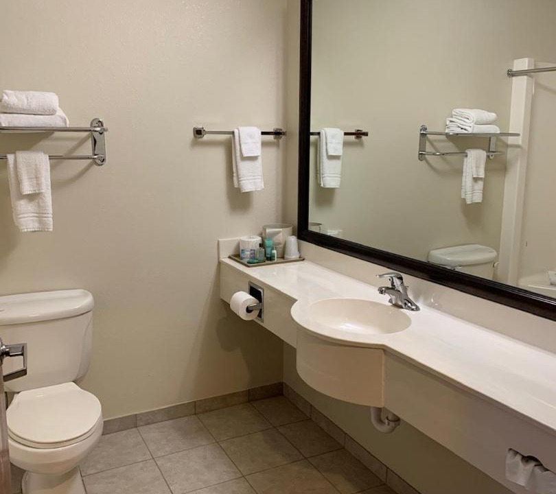 Photo of Bathroom in Becker