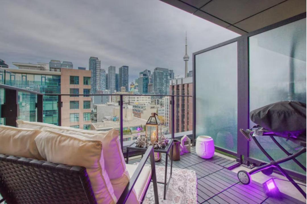 Photo of Patio Balcony in Fashion District