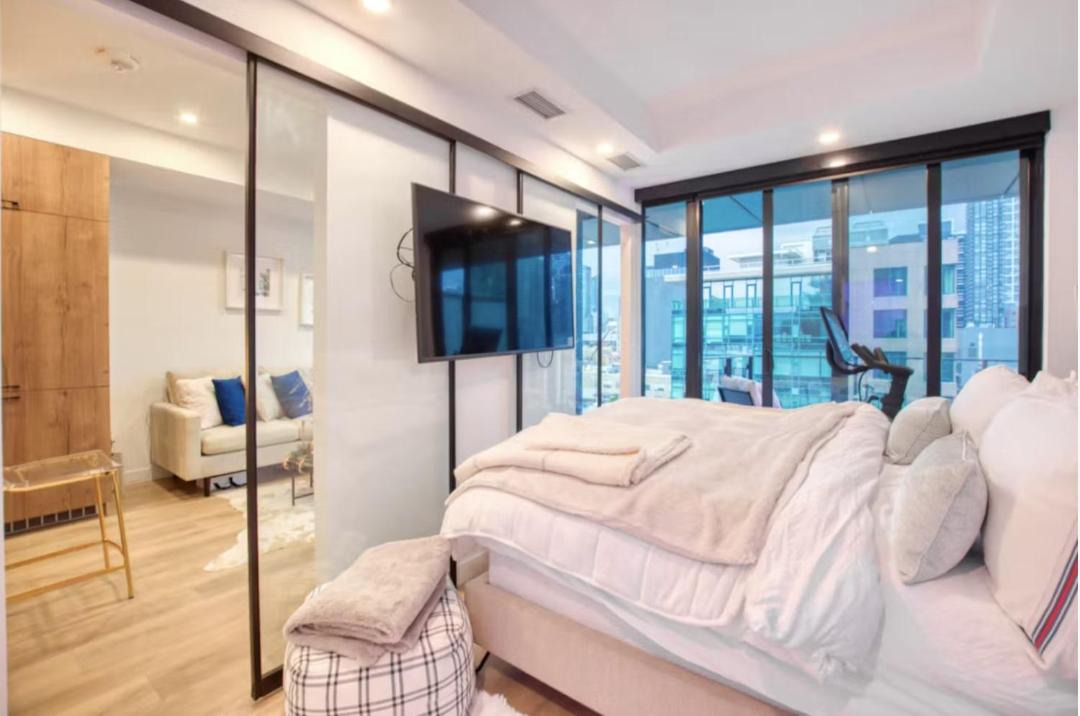 Photo of Bedroom in Fashion District