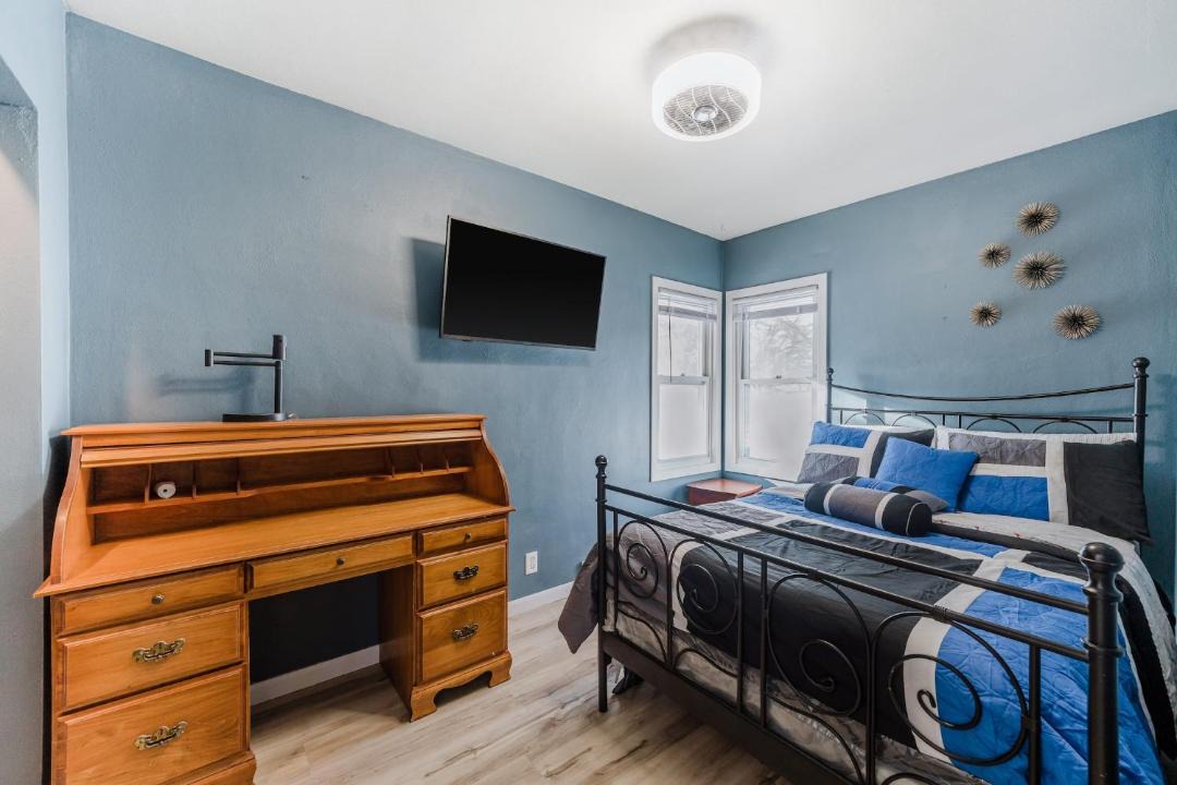 Photo of Bedroom in Oakdale