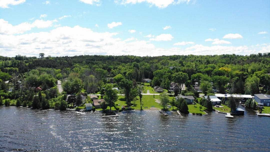 Photo of Others in Lindsay