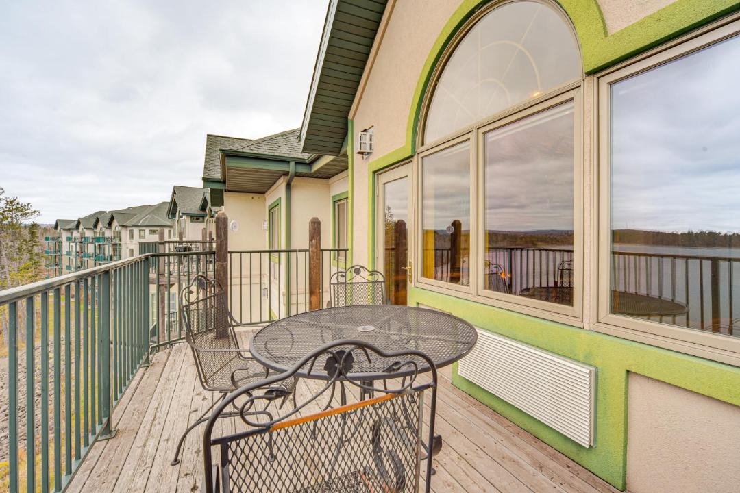 Photo of Patio Balcony in Two Harbors