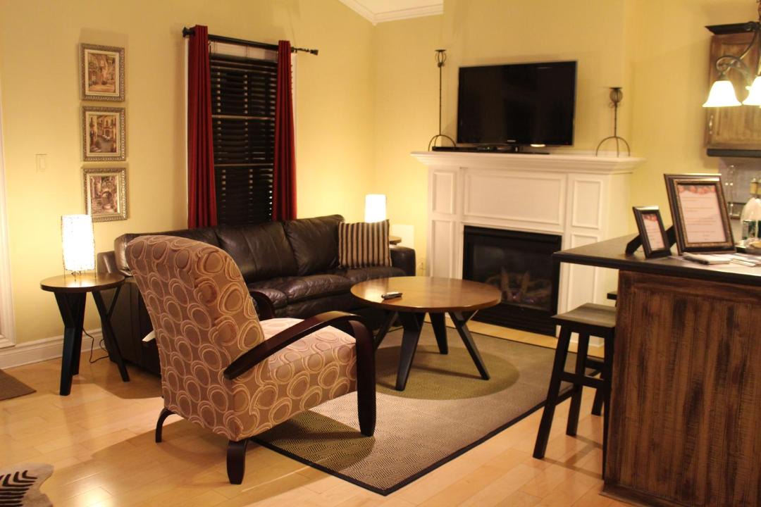 Photo of Livingroom in Old Town Historic District