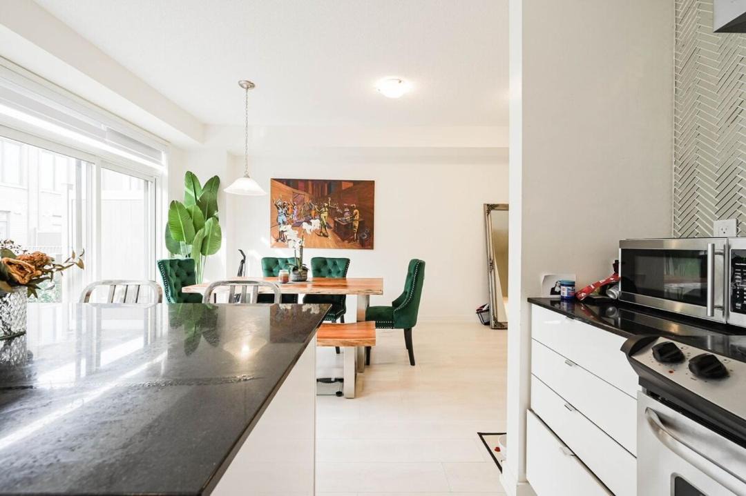 Photo of Kitchen in Oakville