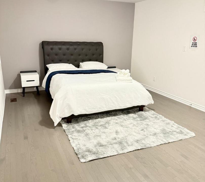 Photo of Bedroom in Port Colborne