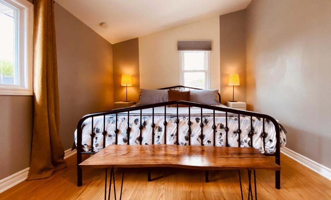 Photo of Bedroom in Inner Harbour