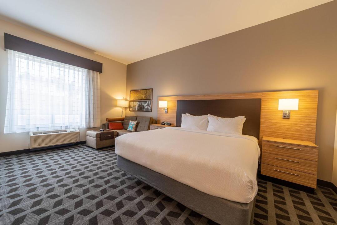 Photo of Bedroom in Petawawa