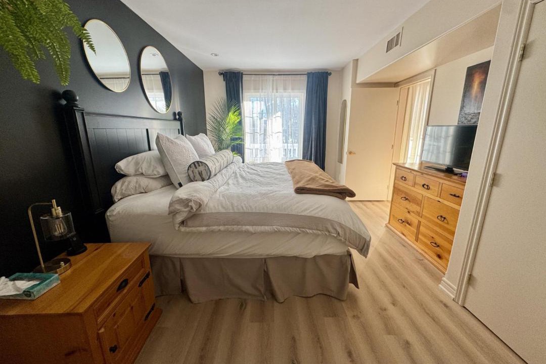 Photo of Bedroom in Oro-Medonte