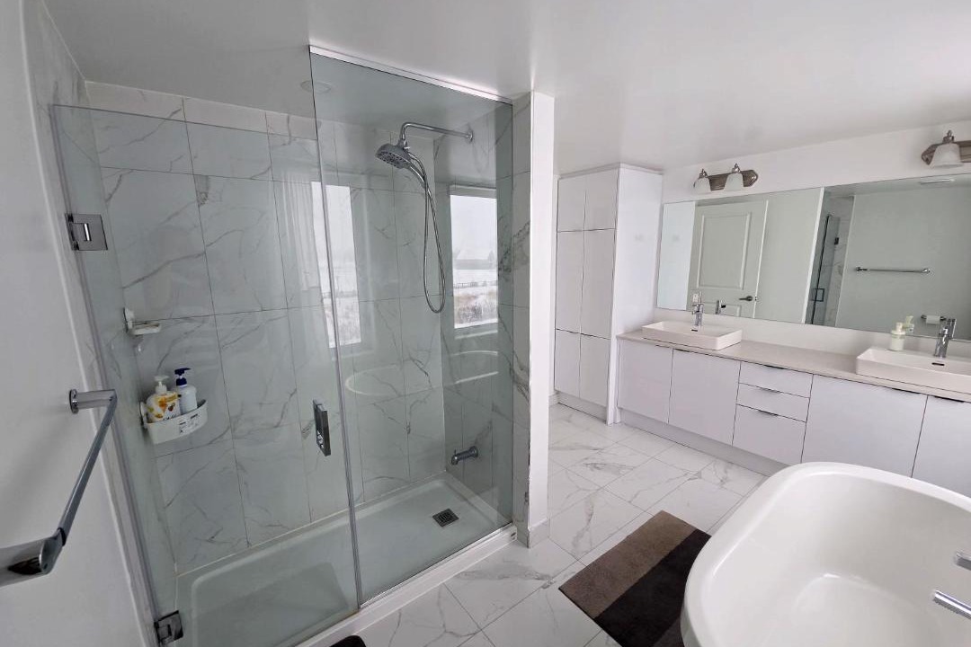 Photo of Bathroom in Downsview