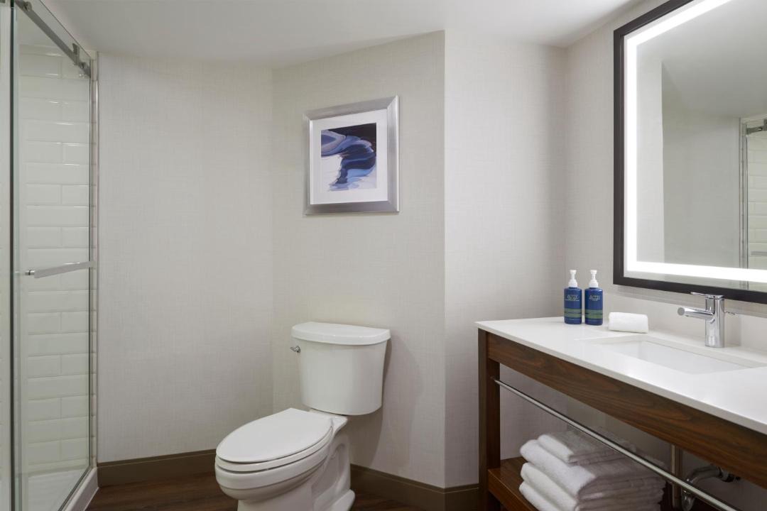 Photo of Bathroom in Point Edward