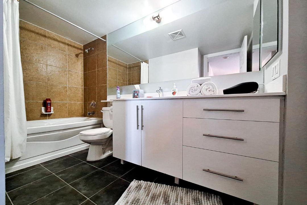 Photo of Bathroom in Downtown Mississauga