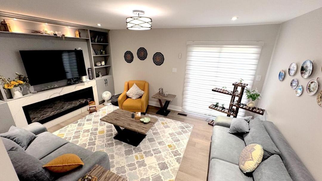 Photo of Livingroom in Cooksville