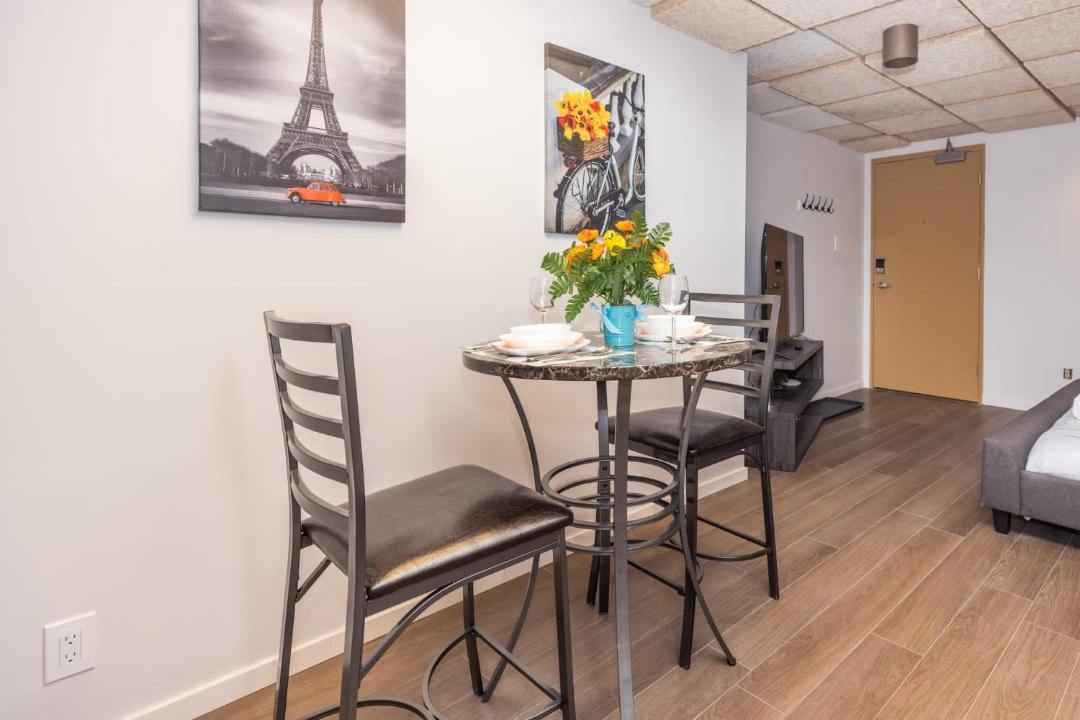 Photo of Bedroom in Centretown West
