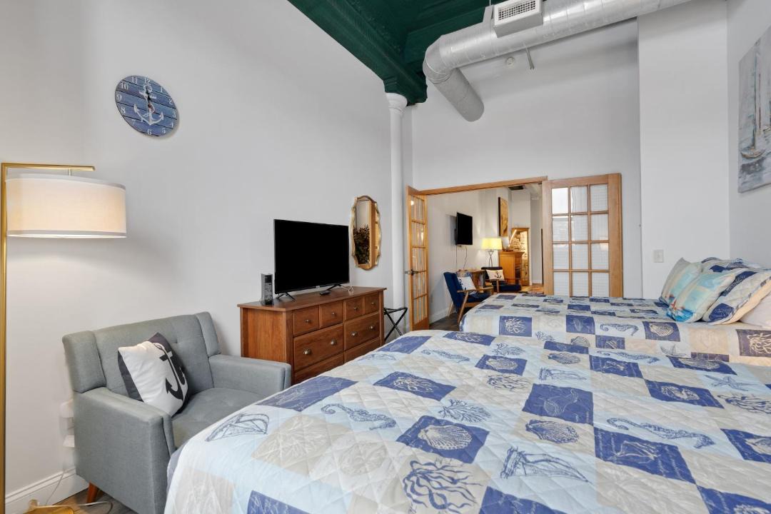 Photo of Bedroom in Canal Park