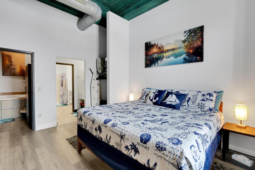 Photo of Bedroom in Canal Park