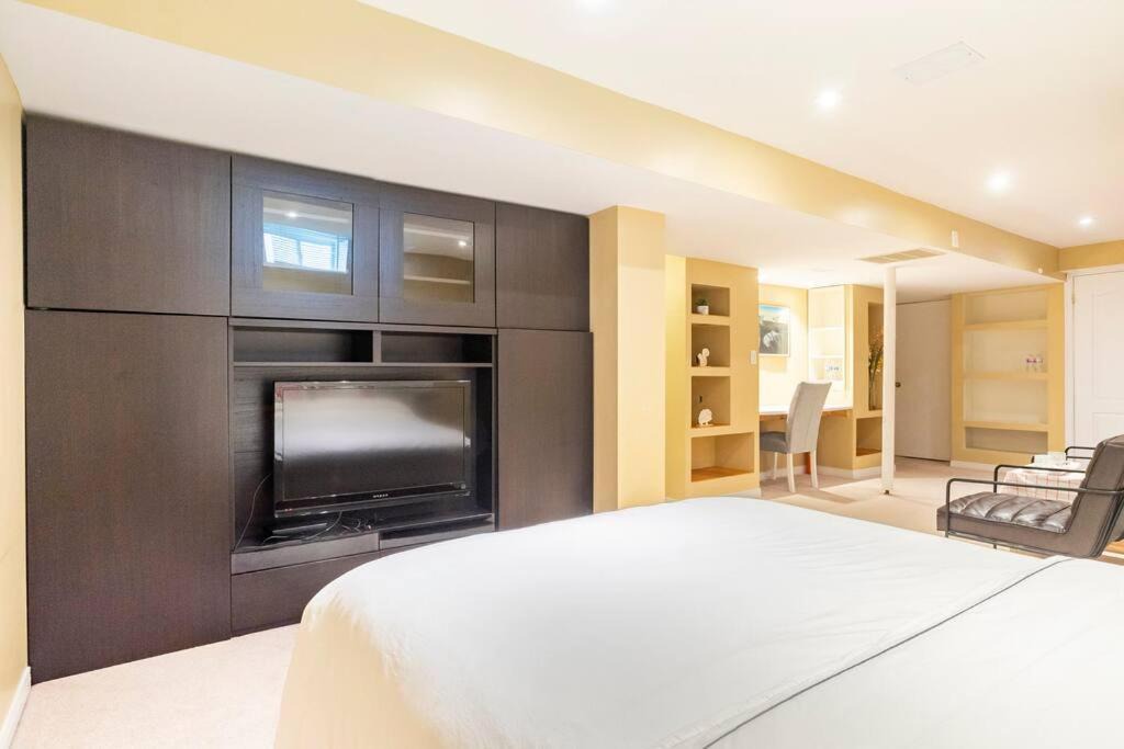 Photo of Bedroom in Newmarket