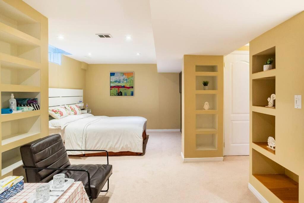 Photo of Bedroom in Newmarket