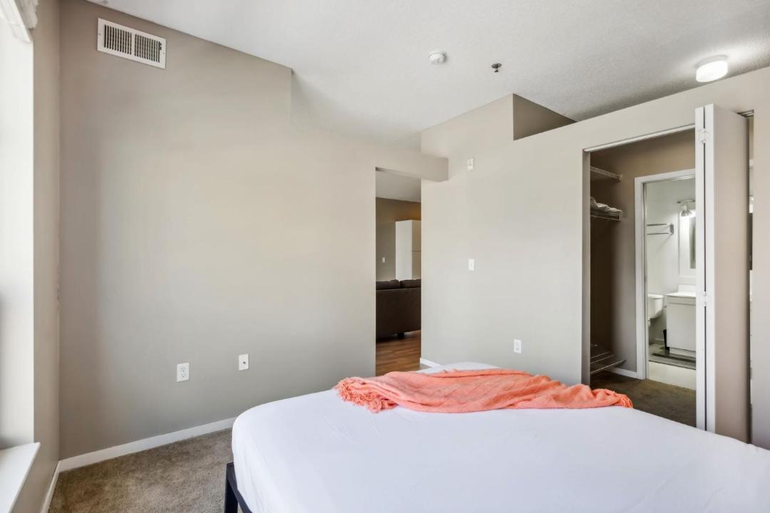 Photo of Bedroom in Mill District