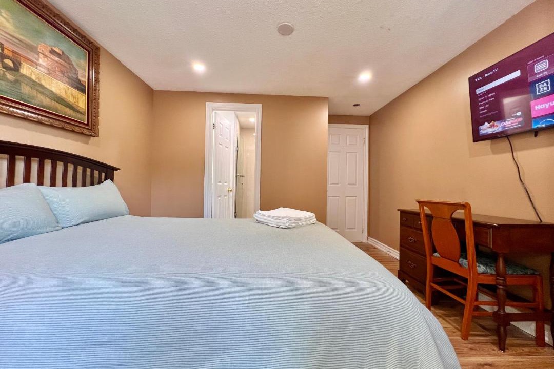 Photo of Bedroom in Richmond Hill