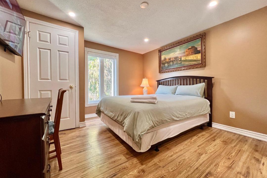 Photo of Bedroom in Richmond Hill